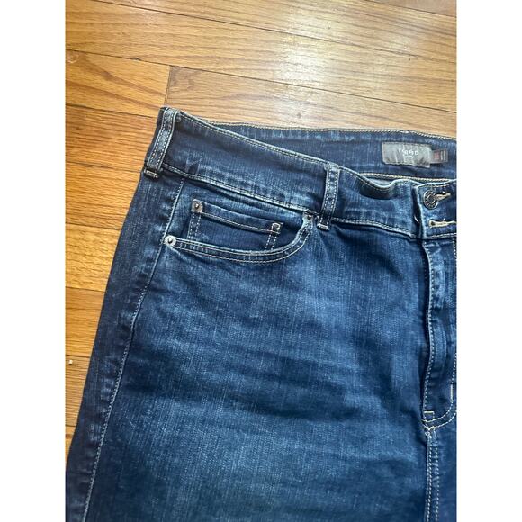 Torrid Feel the Fit Straight Jeans – Size 20R - Picture 3 of 10